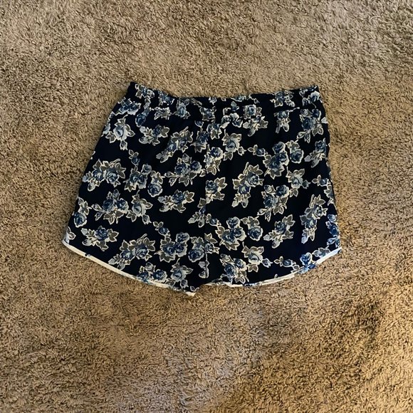 Alya Blue Floral High Waisted Shorts - Picture 4 of 4